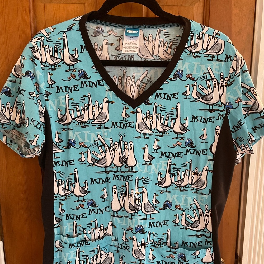 Disney’s Finding Dory scrub top